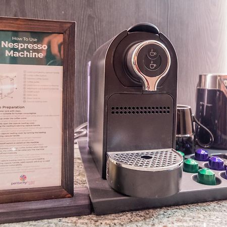 Pentacity Hotel Balikpapan Kültér fotó