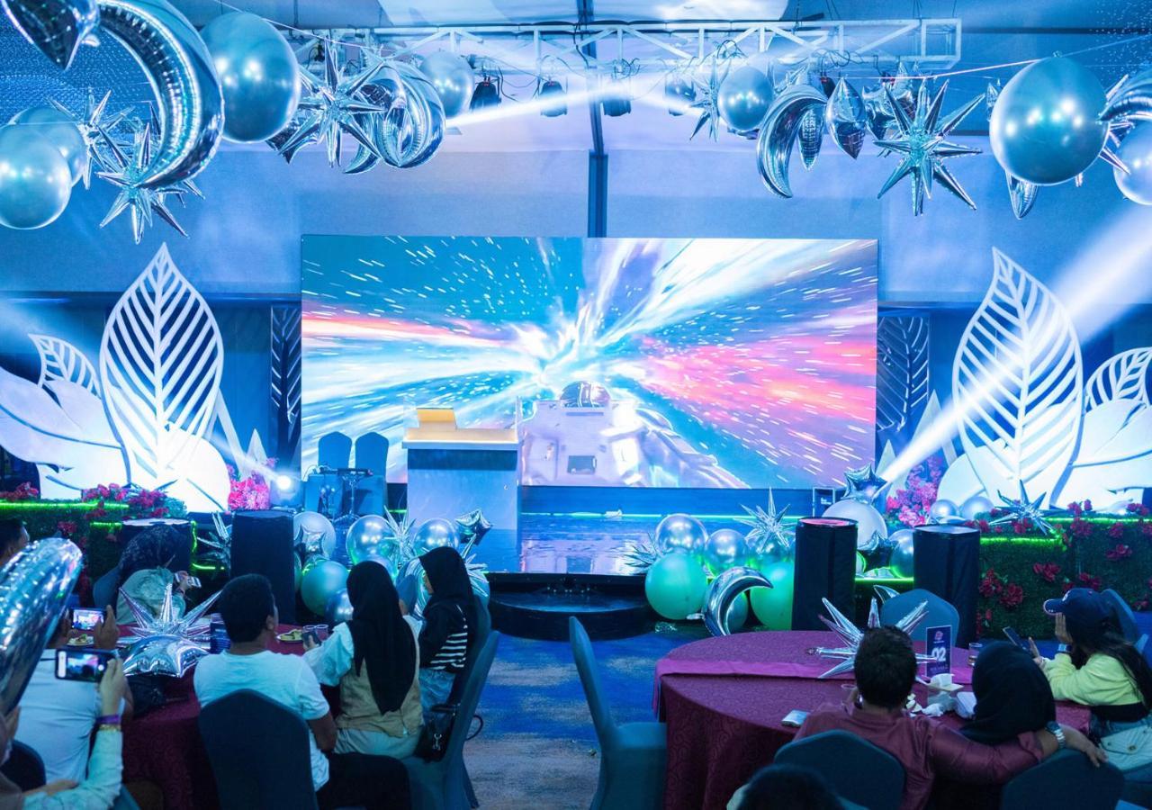 Pentacity Hotel Balikpapan Kültér fotó