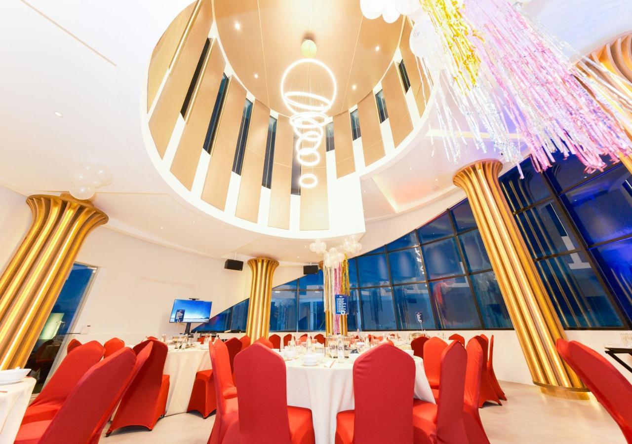 Pentacity Hotel Balikpapan Kültér fotó