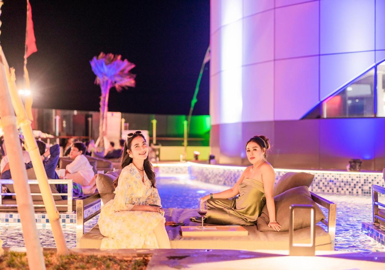 Pentacity Hotel Balikpapan Kültér fotó
