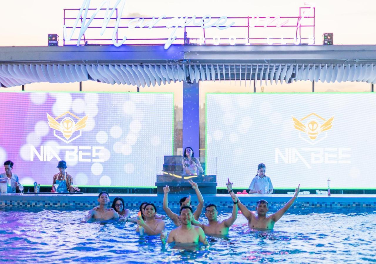 Pentacity Hotel Balikpapan Kültér fotó