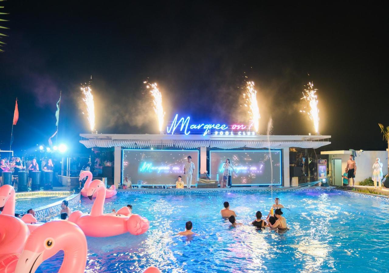Pentacity Hotel Balikpapan Kültér fotó