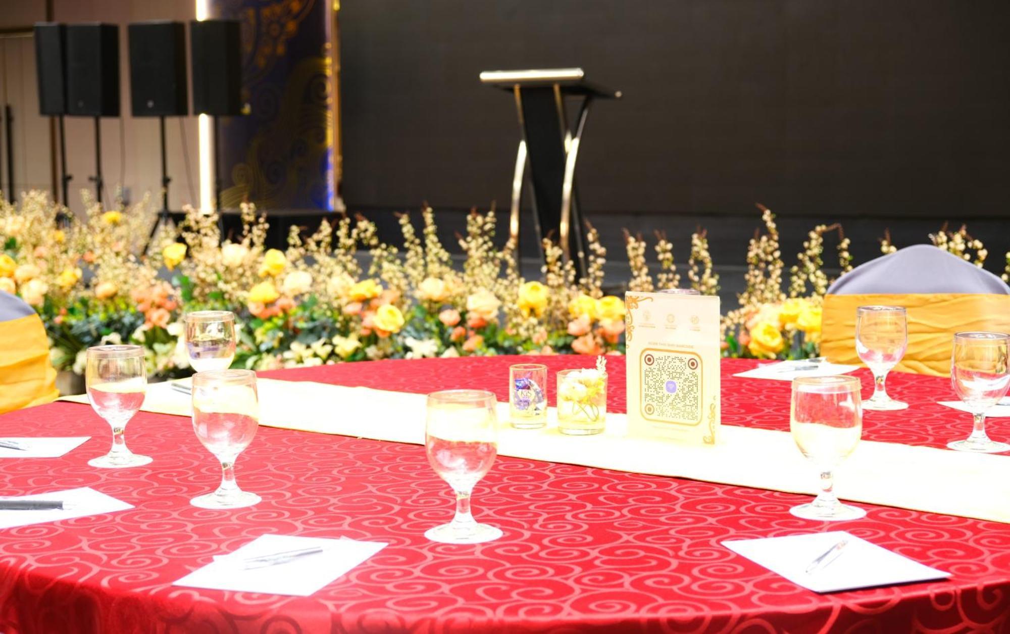 Pentacity Hotel Balikpapan Kültér fotó