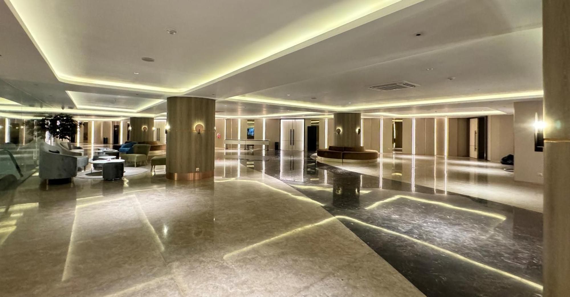Pentacity Hotel Balikpapan Kültér fotó