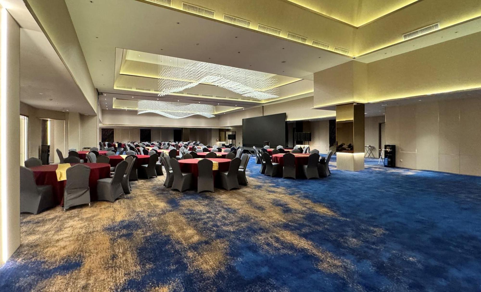 Pentacity Hotel Balikpapan Kültér fotó
