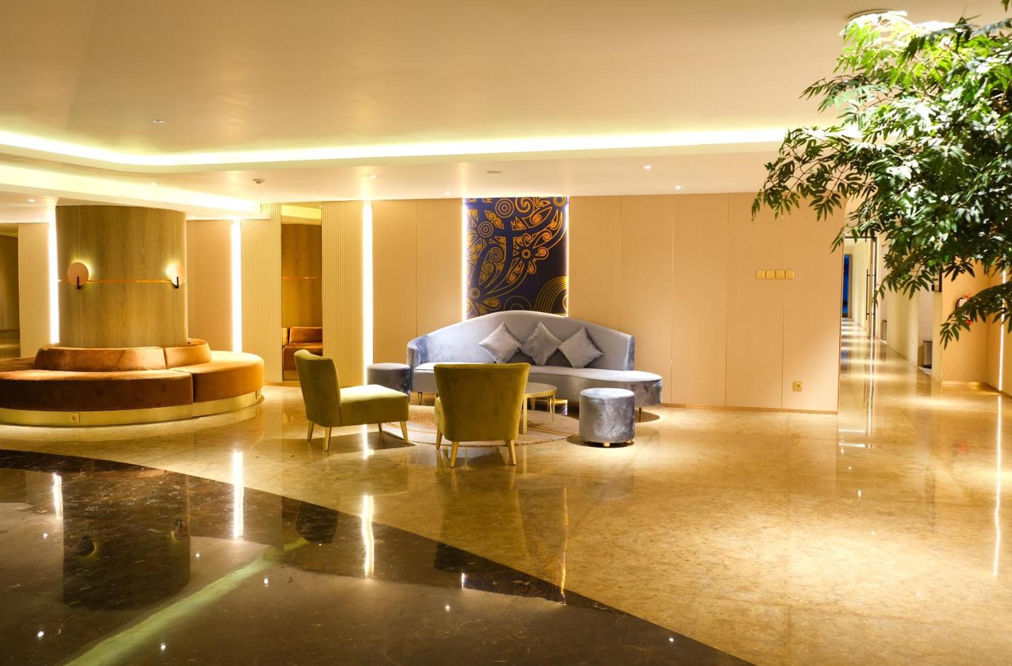 Pentacity Hotel Balikpapan Kültér fotó