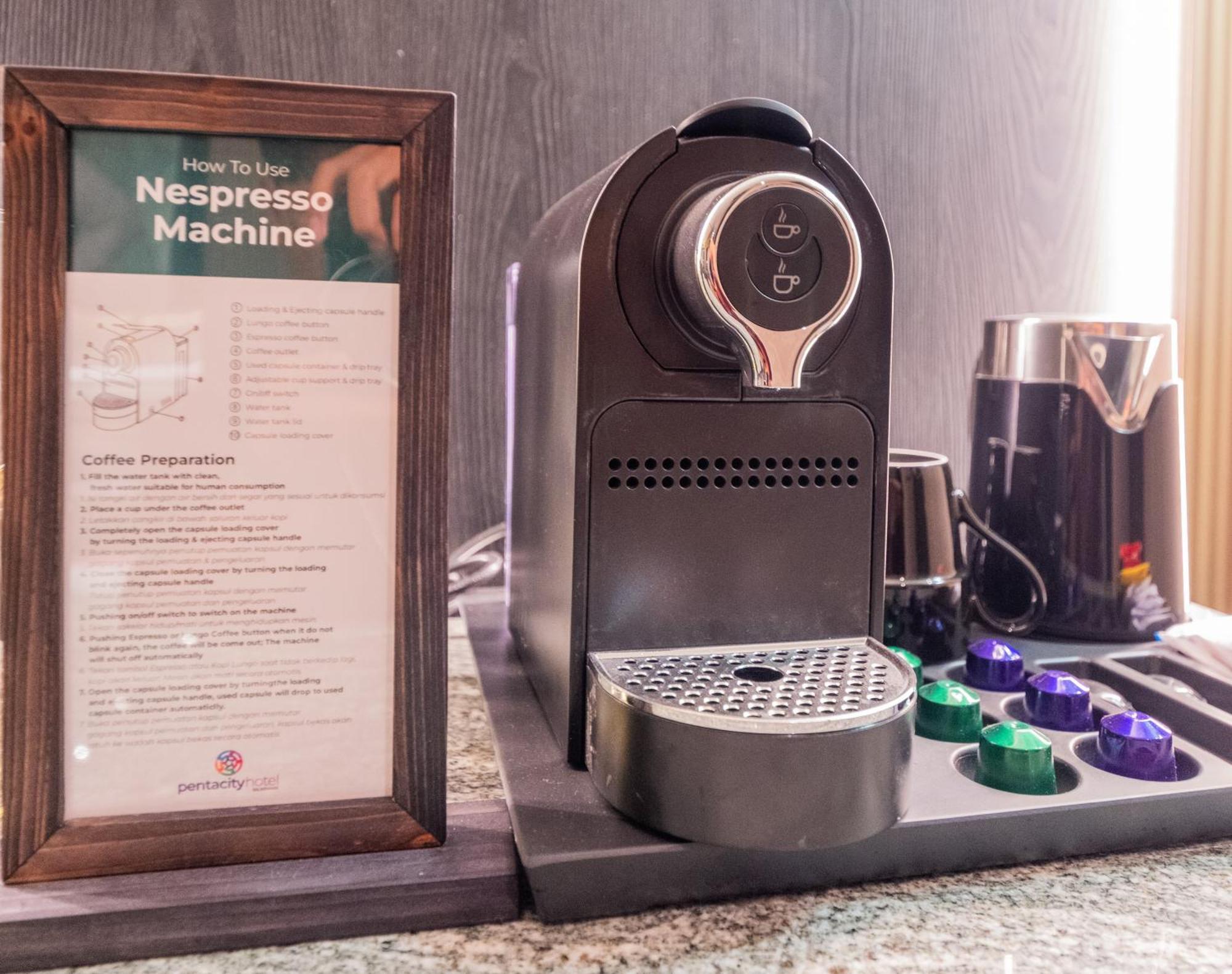 Pentacity Hotel Balikpapan Kültér fotó